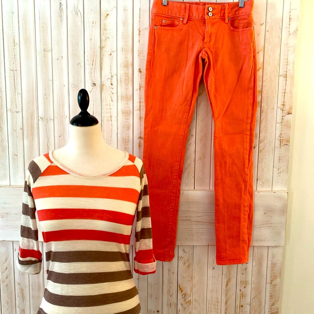 Lilly Pulitzer jeans in coral with coordinating T-shirt bundle size 2